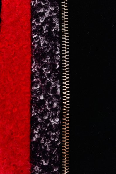 Пальто Адажио 0500 Цвет: Черный/красный