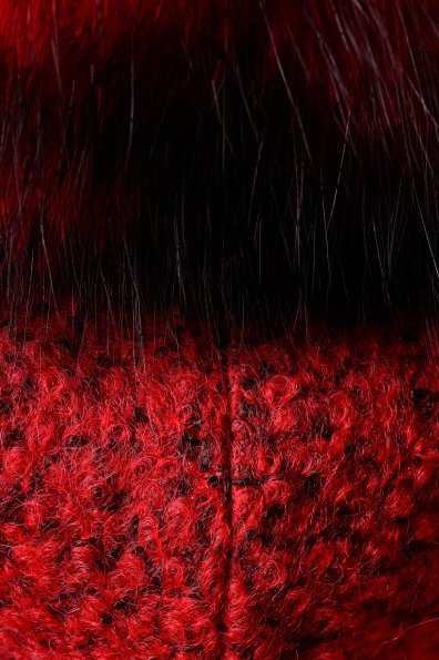 Пальто зима Делфи 0777 Цвет: Красный / черный