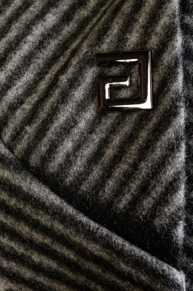 Пальто зима Делфи 0954 Цвет: Черный/серый полос Д2/С1