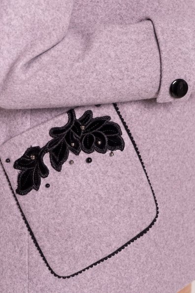 Укороченное пальто-трапеция с вышивкой Латта 5526 Цвет: Серый/розовый 78