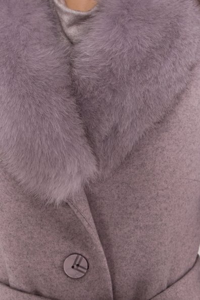 Зимнее пальто с натуральным меховым воротником Габриэлла 8214 Цвет: Серо-розовый 46