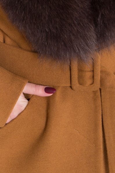 Зимнее пальто с меховым воротником Кареро 8438 Цвет: Кемел 1