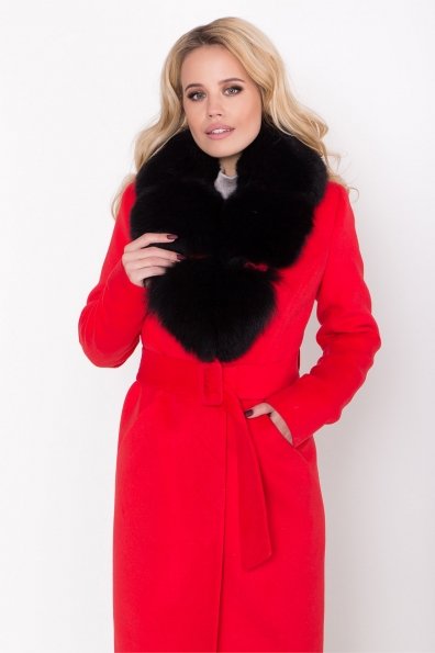 Зимнее пальто с меховым воротником Кареро 8439 Цвет: Красный