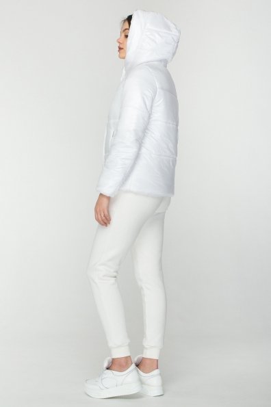 Короткая лаковая куртка Рито 8805 Цвет: Белый (жемчуг)