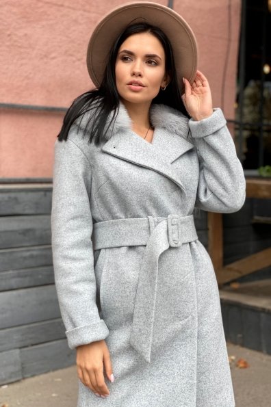 Полуприталенное зимнее пальто серых тонов Лизи 8170 Цвет: Серый Светлый 33