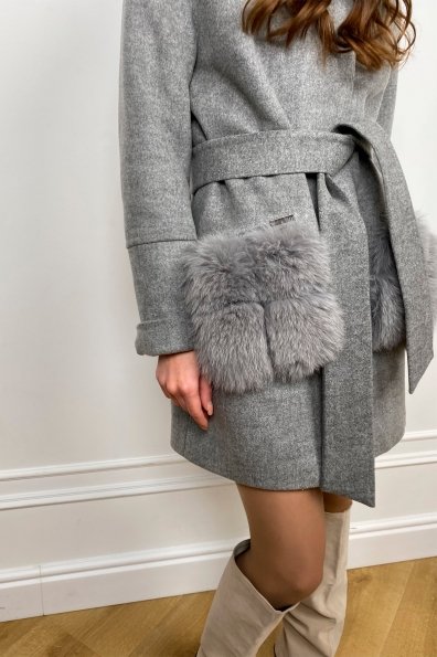 Зимнее пальто с меховыми карманами Анита 3820 Цвет: Серый 18