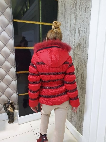 Куртка Зимняя Пайетка Енот 10710 Цвет: Красный