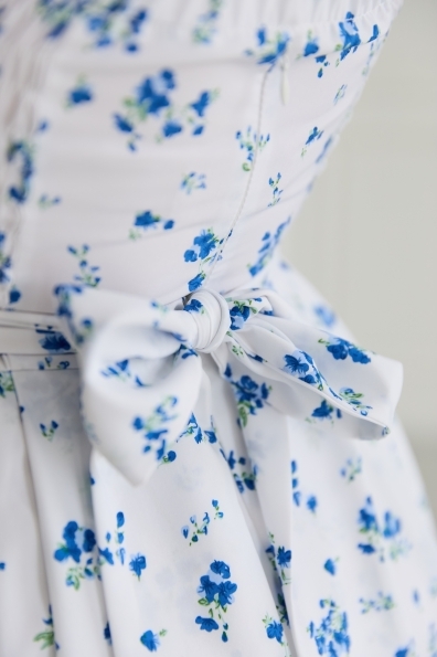Бьюти Мини СОФТ принт стрейч к/р с подъюбником платье 14444 Цвет: Молоко/Синие букетики