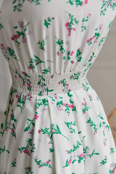Сукня Смузи Міді 14438 Цвет: Молоко/Цветы на зелёной ветке
