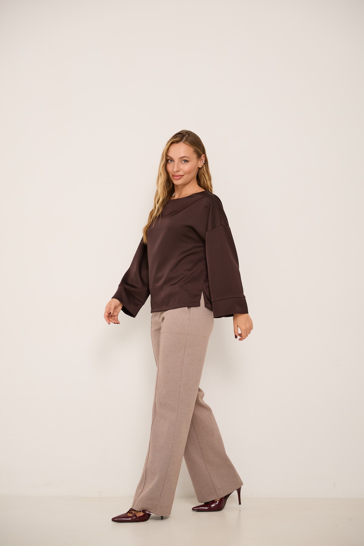 Блуза Тедді 7/8 Шовк Дабл 16037 Цвет: Шоколад Темний - фото №1 Блуза Тедді 7/8 Шовк Дабл 16037 Цвет: Шоколад Темний