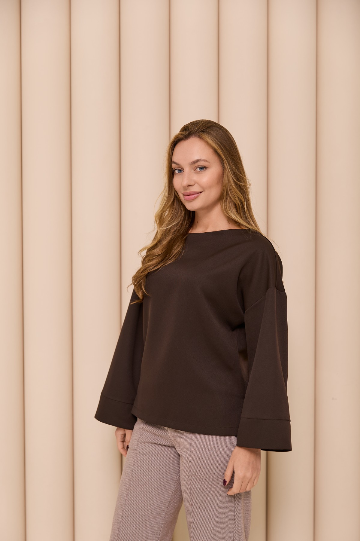 Блуза Тедді 7/8 Костюмка креп стрейч 16053 Цвет: шоколад 2 - фото №5 Блуза Тедді 7/8 Костюмка креп стрейч 16053 Цвет: шоколад 2