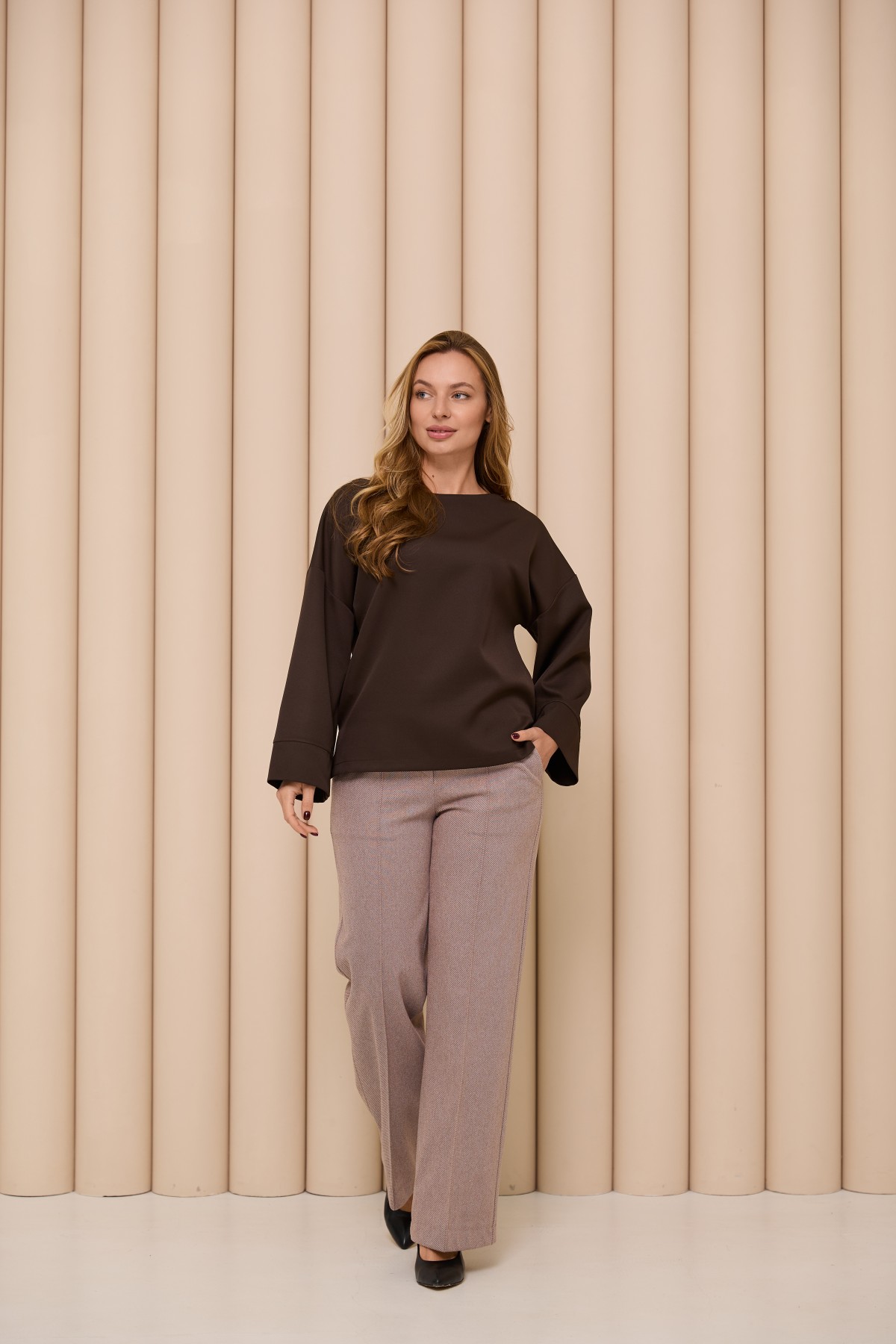 Блуза Тедді 7/8 Костюмка креп стрейч 16053 Цвет: шоколад 2 - фото №4 Блуза Тедді 7/8 Костюмка креп стрейч 16053 Цвет: шоколад 2