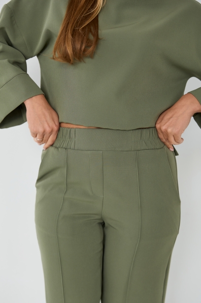 Рома Костюмка креп стрейч костюм 16626 Цвет: Олива 15