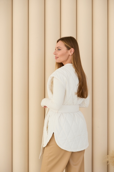 Жилет Ефір Плащівка Ammy стьобана РОМБ 16678 Цвет: Молоко