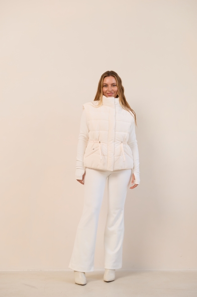 Жилет Бомонд 60 Плащівка Ammy 16724 Цвет: Молоко