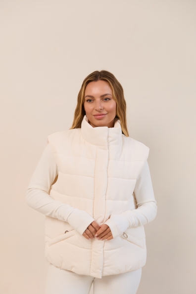 Жилет Бомонд 60 Плащівка Ammy 16724 Цвет: Молоко