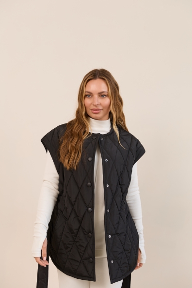 Жилет Ефір Плащівка Ammy стьобана РОМБ 16678 Цвет: Чорний
